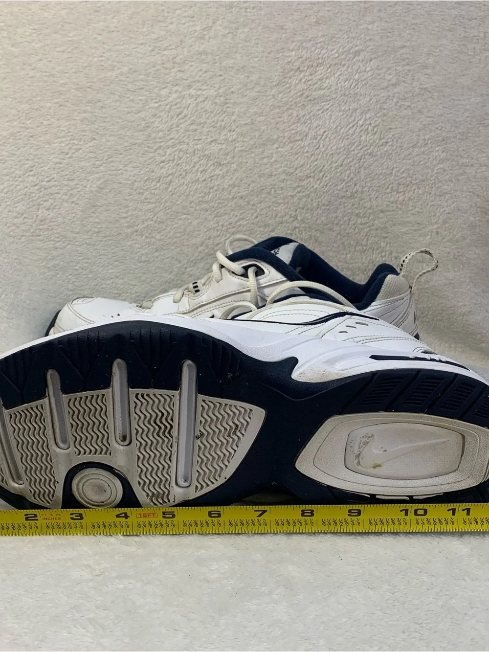 Nike Air Monarch IV White & Navy Sneakers 416355-102 Men’s Size 11 WIDE